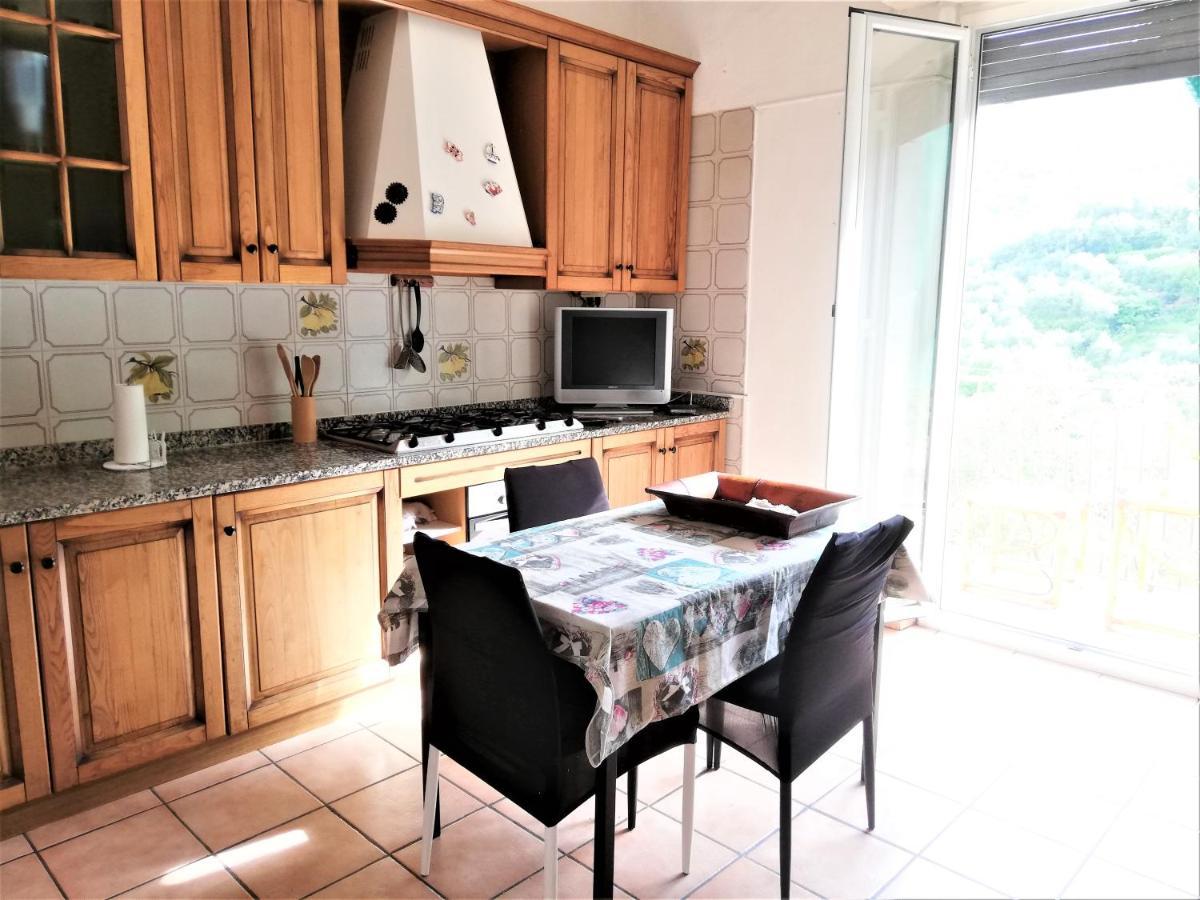Appartamento Mountain View Holidays in La Spezia *